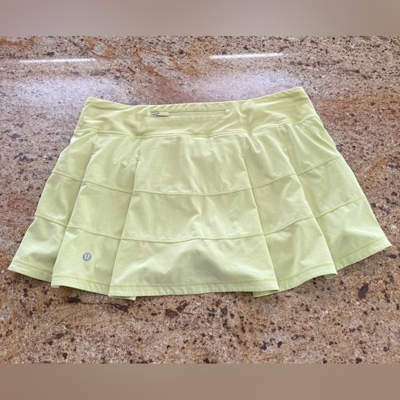 Lululemon Pace Rival Skirt Electric Lemon Sz 10 Retired Colorway Swift Luxtreme - Picture 9 of 9